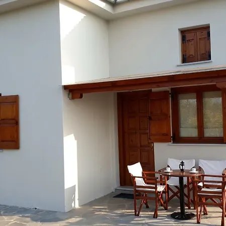Holiday home La Petit Chariklia's House
